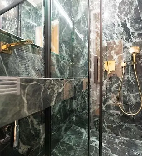 Appartement Lovely Flat In Eiffel Tower Area Parijs