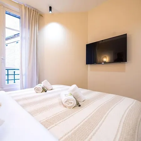 Lovely Flat In Eiffel Tower Area Paryż
