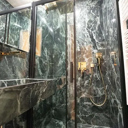 Lovely Flat In Eiffel Tower Area Апартаменты *