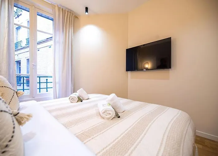 Lovely Flat In Eiffel Tower Area פריז